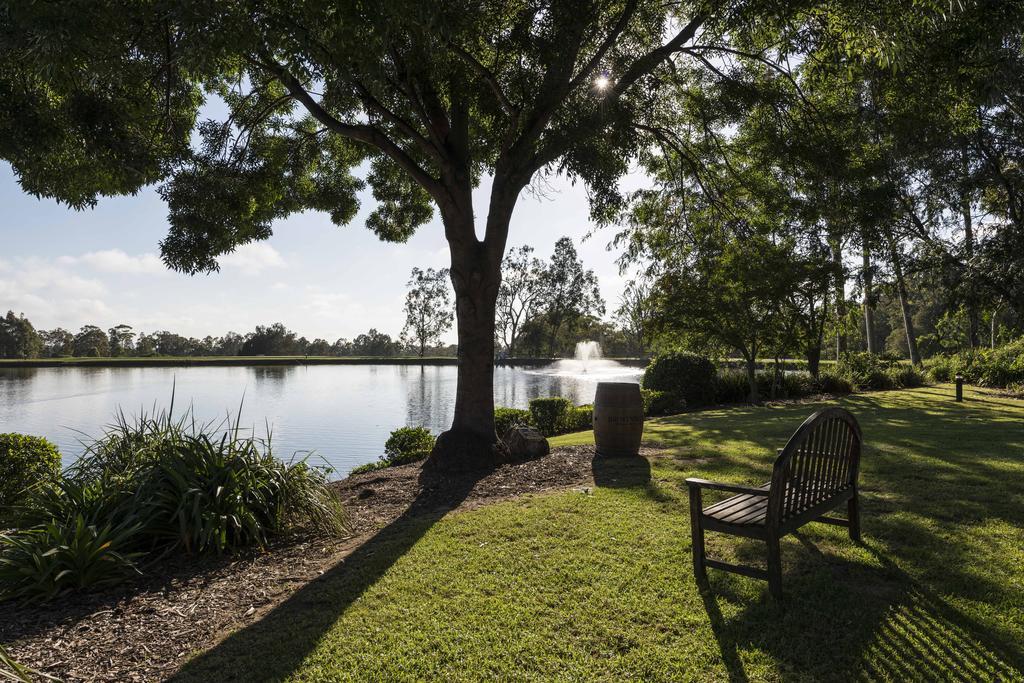 Oaks Cypress Lakes Resort Pokolbin Exterior photo